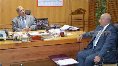 محافظ الإسماعيلية يستقبل وكيل وزارة الصحة الجديد