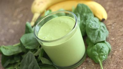 عصير السبانخ والعدس حل سحري لمحاربة زيادة الوزن في الشتاء