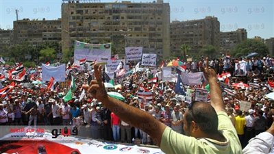 عشرات من حركة 