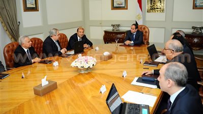 بالصور.. أسبوع رئاسي شاق..