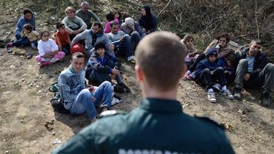 مصادرة مقتنيات اللاجئين الثمينة لتمويل تكلفة إقامتهم بالدنمارك