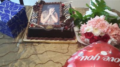 بالصور.. معجبة سعودية تفاجىء رنا سماحة