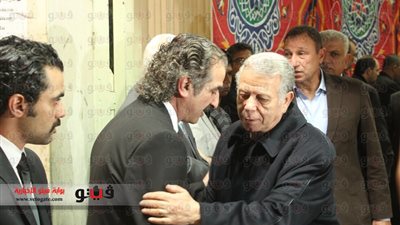 بالصور.. حمدي والخطيب ومكرم وحرب في عزاء والدة شلتوت