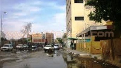 بالصور.. «الأمطار» تحول شوارع بني سويف لبرك من «الطين والوحل»