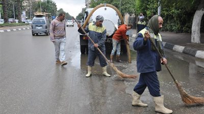 الجيزة تواجه الأمطار بـ44 سيارة 