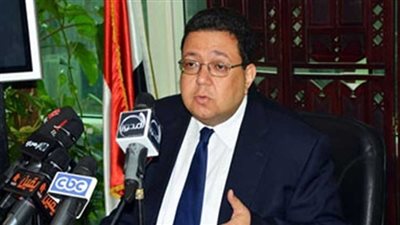 زياد بهاء الدين يشن هجومًا على رئيس تحرير «الأهرام»