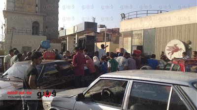 بالصور.. تفاقم أزمة البنزين بالشرقية.. ومشاجرات بالأسلحة النارية أمام المحطات