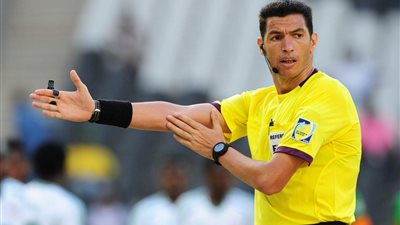 جهاد جريشة حكما لمباراة الرجاء والجيش الملكي بالدوري المغربي