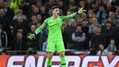 خبير تحكيمي يكشف قانونية رفض حارس تشيلسي التغيير أمام مان سيتي