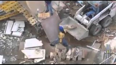 بالفيديو.. إزالة المباني العثمانية بجوار الحرم المكي