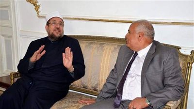 إيفاد لجنة لمعاينة الأراضي التابعة لوزارة الأوقاف بالوادي الجديد