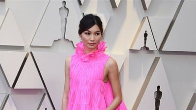 جينفر هادسون وجيما تشان تتألقان على السجادة الحمراء بحفل الأوسكار (صور)