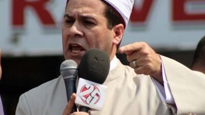 مظهر شاهين يطالب «البغدادى» بإجراء مناظرة علنية معه