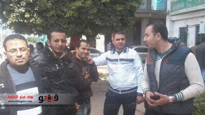 بالفيديو والصور.. موظفو البريد بـ