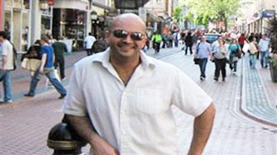 وقفة لأصدقاء 