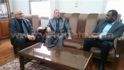 رئيس الإنتاج الحربي يلتقي ربيع ياسين لمناقشة أوضاع الفرق بالنادي