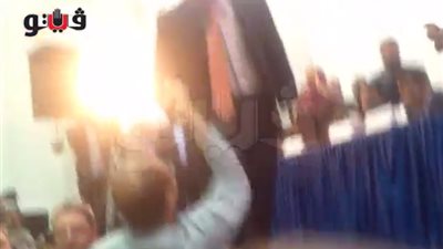 بالفيديو.. صيدلي لعضو مجلس النقابة: دي قلة أدب