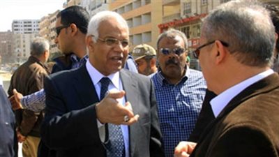 محافظ القاهرة يضع حجر أساس ملعب إسكواش بحديقة الطفل