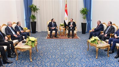 السيسي يؤكد موقف مصر الداعي إلى النأي بلبنان عن النزاعات الإقليمية