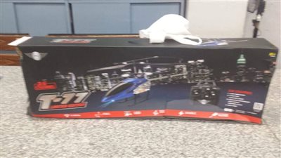 ضبط محاولة تهريب 10 طائرات تنصت بمطار القاهرة (صور)