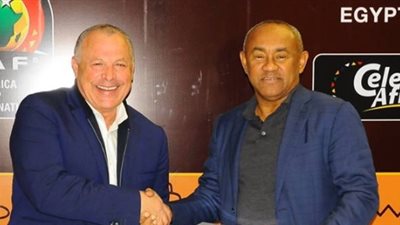 الـ«كاف» يوقع اتفاقية التنظيم المشترك مع اتحاد الكرة بشأن أمم أفريقيا