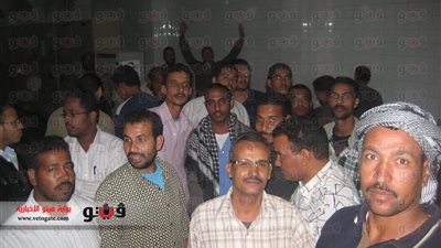 العاملون بـ