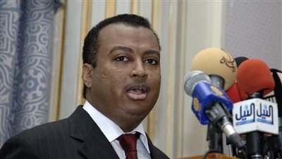 وصول مساعد رئيس السودان إلى القاهرة قادما من لندن