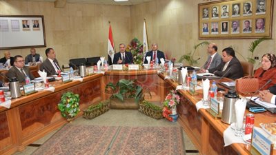 تعيين 11 أستاذًا جديدًا بعدد من كليات جامعة أسيوط (صور)