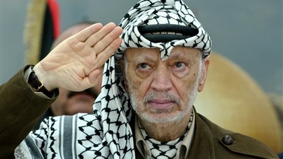 أمناء «مؤسسة عرفات» يطالب بإدراج قضية اغتياله بـ«قمة الكويت»