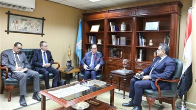 وزير الآثار يستقبل سفير فرنسا بالقاهرة ومديرة معهد العالم العربي بباريس
