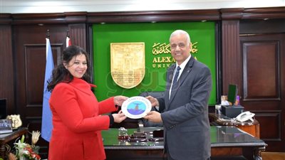 جامعة الإسكندرية و«التخطيط» يطلقان حملة «ابدأ مستقبلك» (صور)