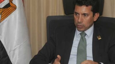 وزير الرياضة يكلف محمود سعد برئاسة مشروع الألف محترف
