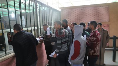 «القوى العاملة»: 1185 عاملا تقدموا للعمل بإحدى دول الخليج