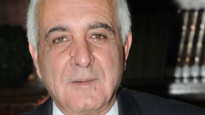 «شمس» الأقرب لخلافة «علام» في الأهلي