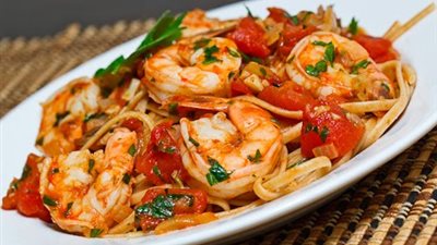 طريقة إعداد «مكرونة بالتونة والجمبري»