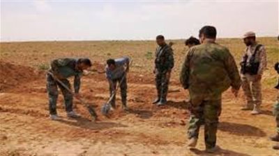 العثور على عشرات الجثث في مقبرة جماعية لضحايا تنظيم داعش بسوريا