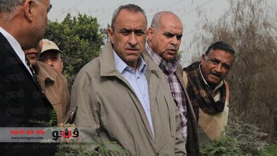 وزير الزراعة يبحث مشاكل التعديات على الأراضي الزراعية بالقليوبية