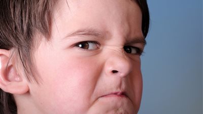 «للمطلقات».. تعرفي على طرق تعديل سلوك الطفل العدواني