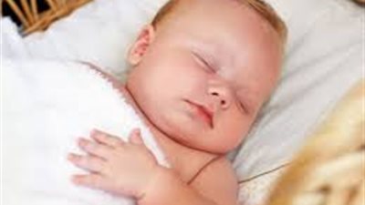 7 خطوات لعلاج تعرق الأطفال أثناء النوم