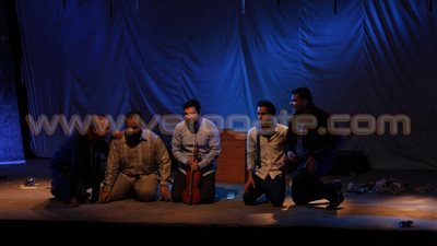 بالصور.. الجمهور يستمتع بعرض «شيش بيش» في ساقية الصاوي