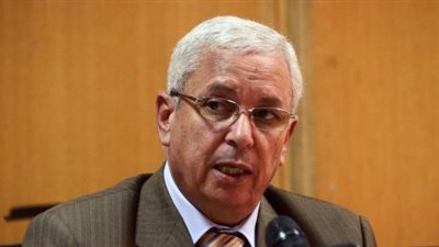 وزير التعليم العالي يكشف عن قانون جديد لعزل أعضاء التدريس
