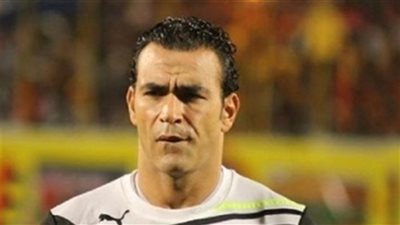 الحضري ينضم لبعثة المنتخب في مطار ألمانيا