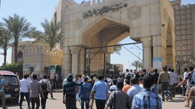 النائب العام يخلي سبيل 40 طالبا في أحداث مشيخة الأزهر