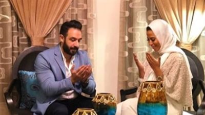 نجلة ماجد المصري تحتفل بمرور عام على حجابها.. وتكشف سبب ارتدائه