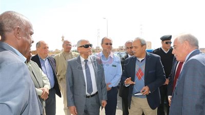 محافظ جنوب سيناء يلتقي مدير صندوق تطوير العشوائيات (صور)