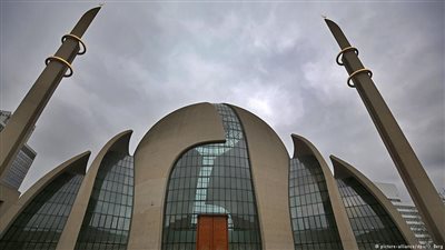 استطلاع: بناء المساجد يزعج ربع شباب ألمانيا
