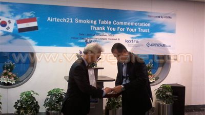 بالصور.. مطار القاهرة يحتفل بأجهزة شفط الدخان الكورية