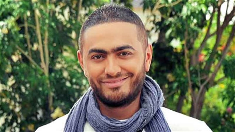 المطرب تامر حسني
