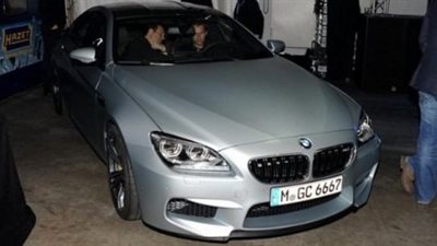 القيادة الذاتية تضع «بي إم دبليو» و«مرسيدس» على مائدة الحوار