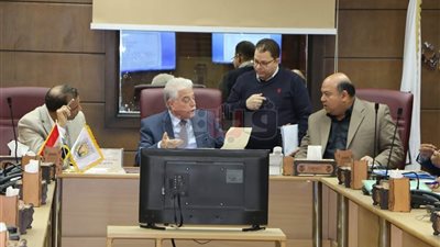 محافظ جنوب سيناء يتابع تنفيذ المشروعات الجاري إنشاؤها